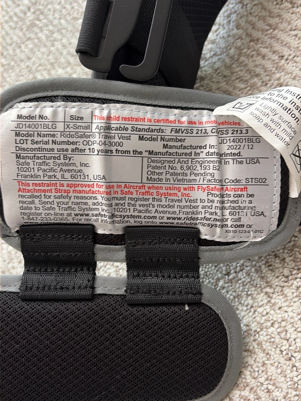 RideSafer Delight Travel Vest – Size XS – Excellent Condition - Black - Picture 6 of 10